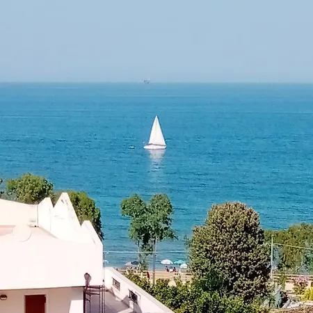 Studio In With Terrace And Wifi 500 M From The Beach Διαμέρισμα