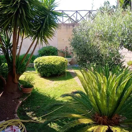 Studio In With Terrace And Wifi 500 M From The Beach